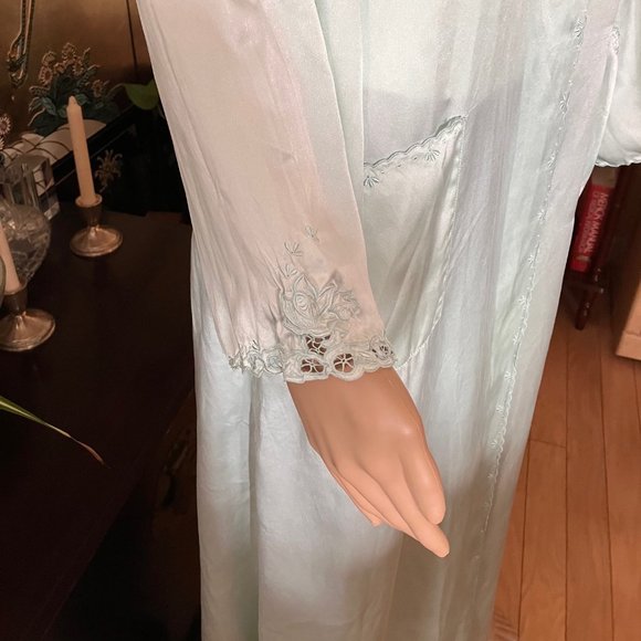Vintage Peony Silk Robe Hand Embroidered 36 - Picture 6 of 9